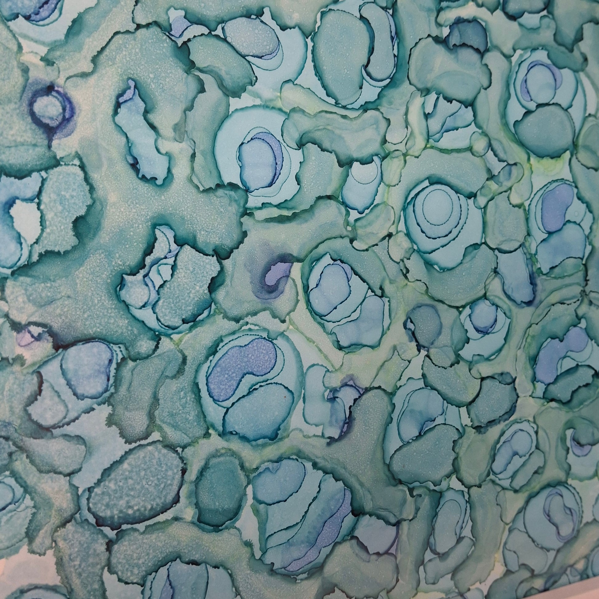 Ocean-inspired alcohol ink artwork – calming blue abstract art for modern interiors.